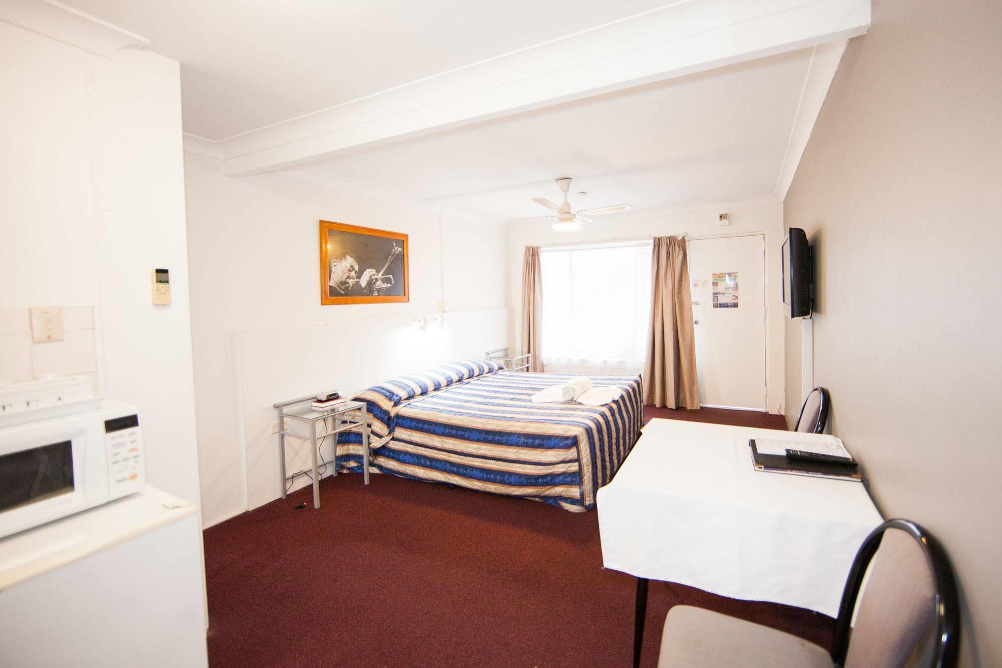 Ballina Hi-Craft Motel Bagian luar foto
