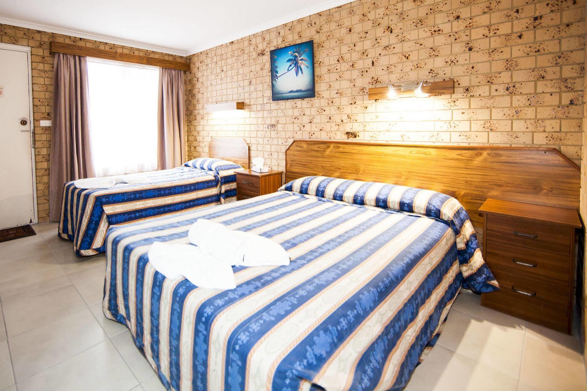 Ballina Hi-Craft Motel Bagian luar foto