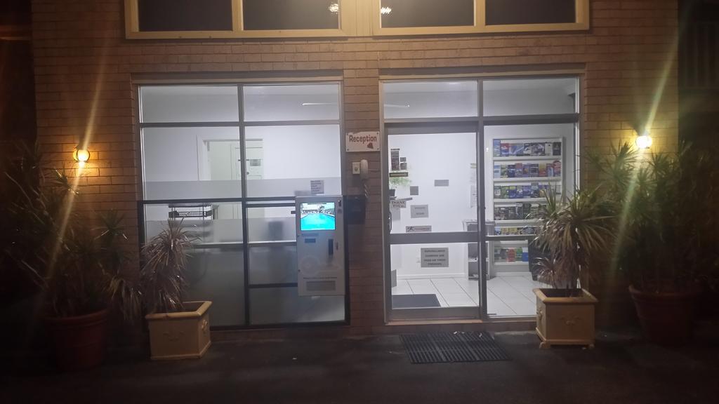 Ballina Hi-Craft Motel Bagian luar foto
